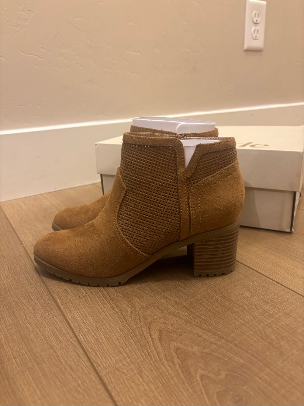 Lifestride Matilda Tan Suede Ankle Booties